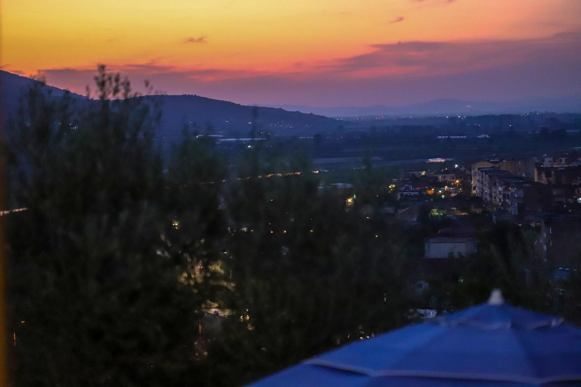 培拉特 Bujtina Musta旅馆 外观 照片